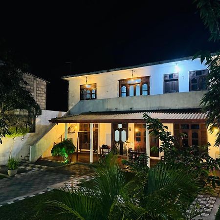 Akash Villa Talaramba Esterno foto